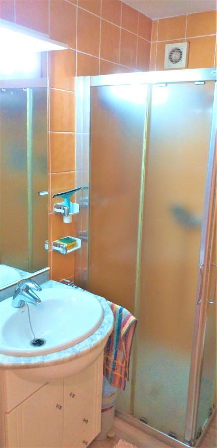 Apartment With A Large South-Facing Balcony, Sea View And Wifi In Las Americas Center Playa de las Americas  Luaran gambar